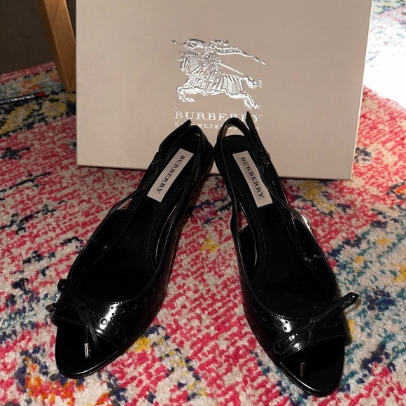 Black Leather Burberry Kitten Heels with Bow Size 38 - Picture 1 of 6